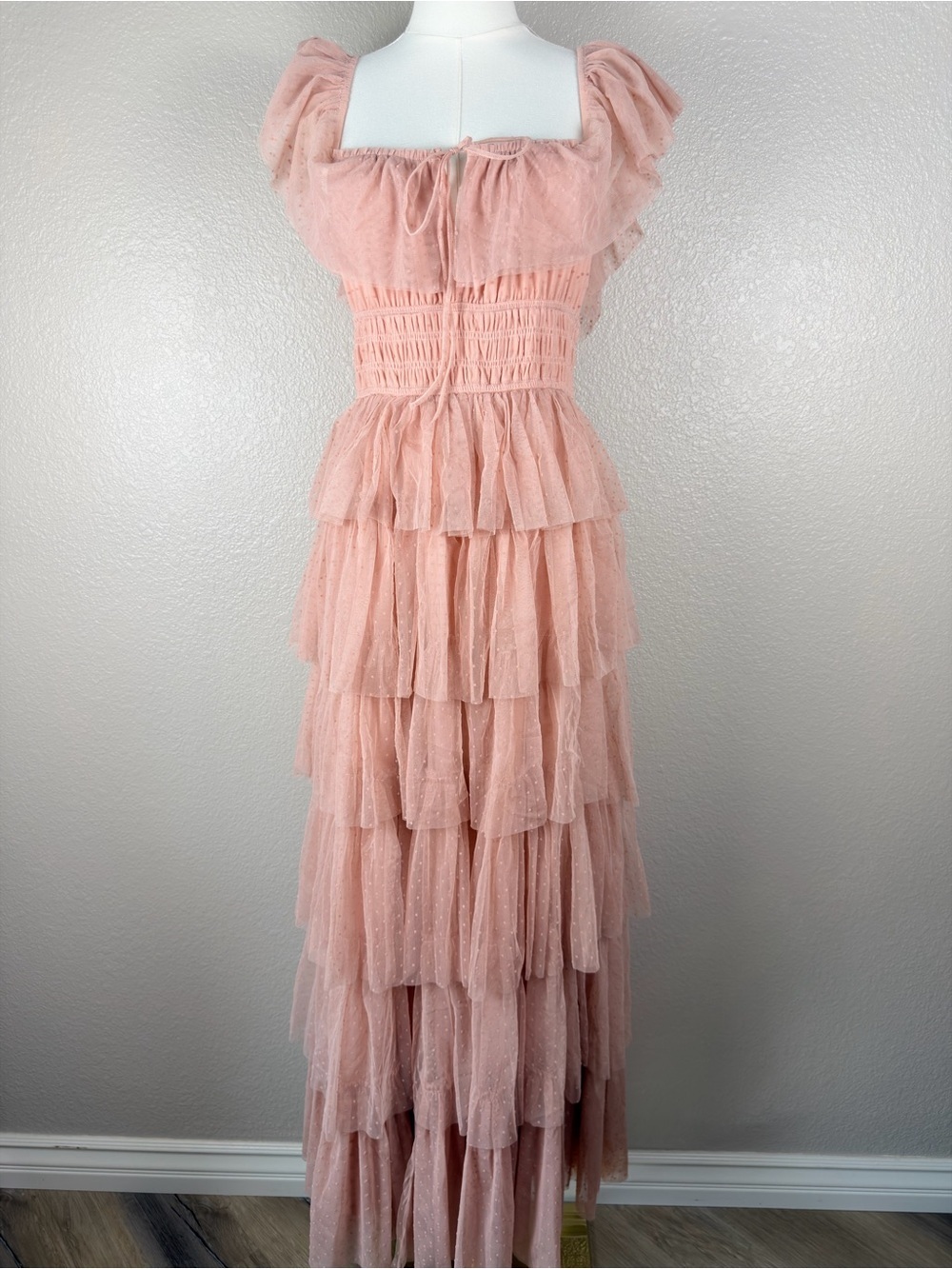 NWT Petal & Pup Dusty Blush Layered Tulle Maxi Dress with Puff Sleeves, Large